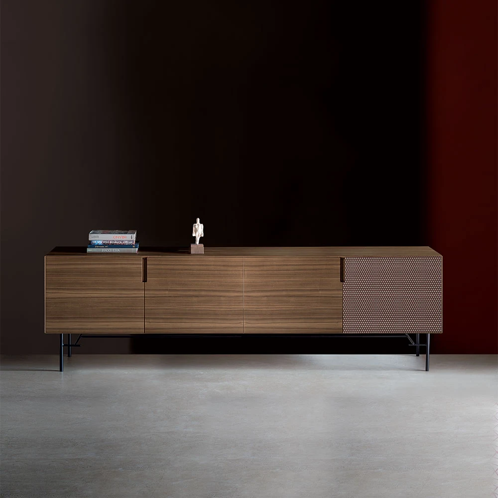 Madia Icon's Milano Elegance