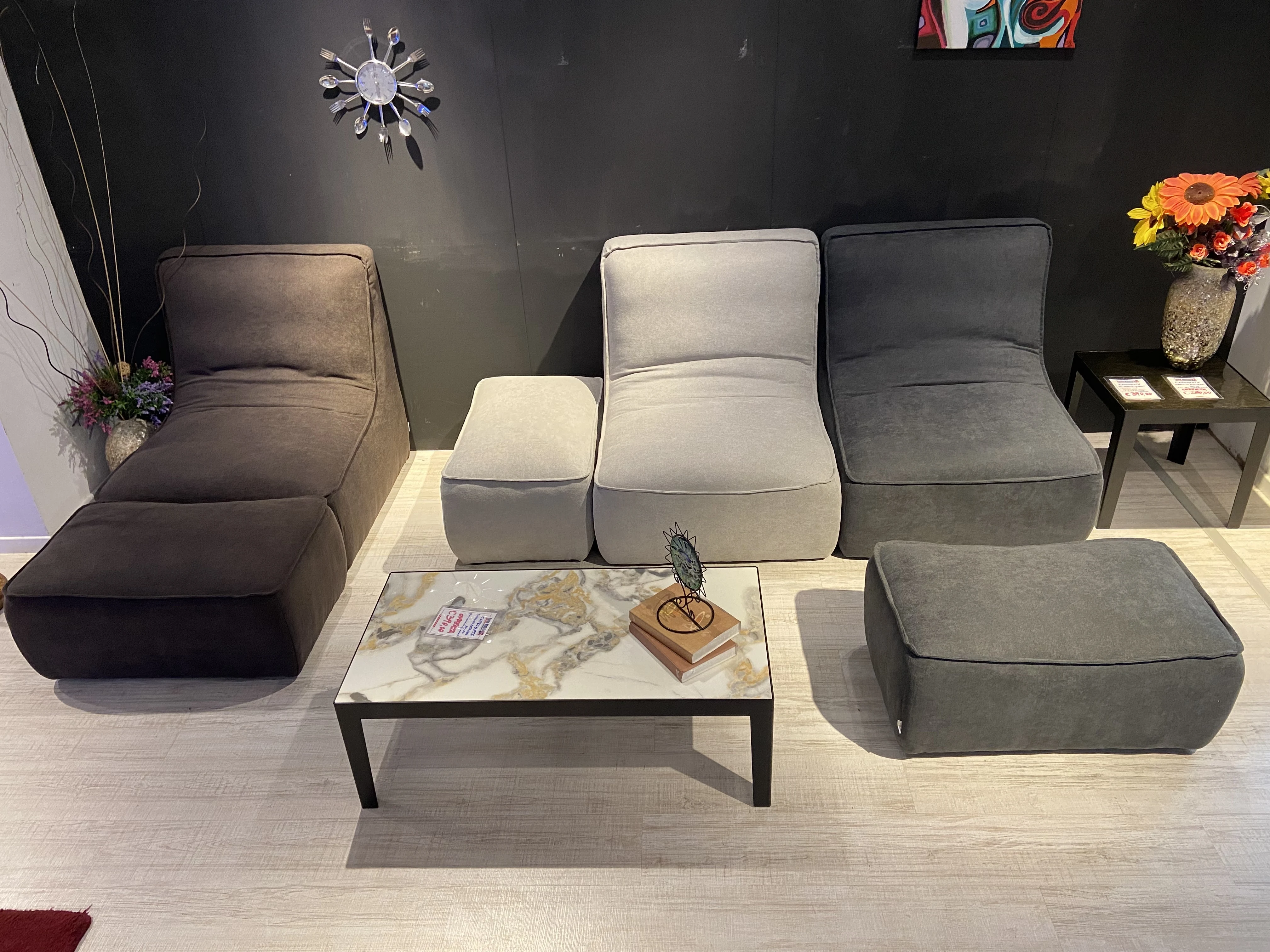 Poltrona Caroline Capodarte con Pouf
