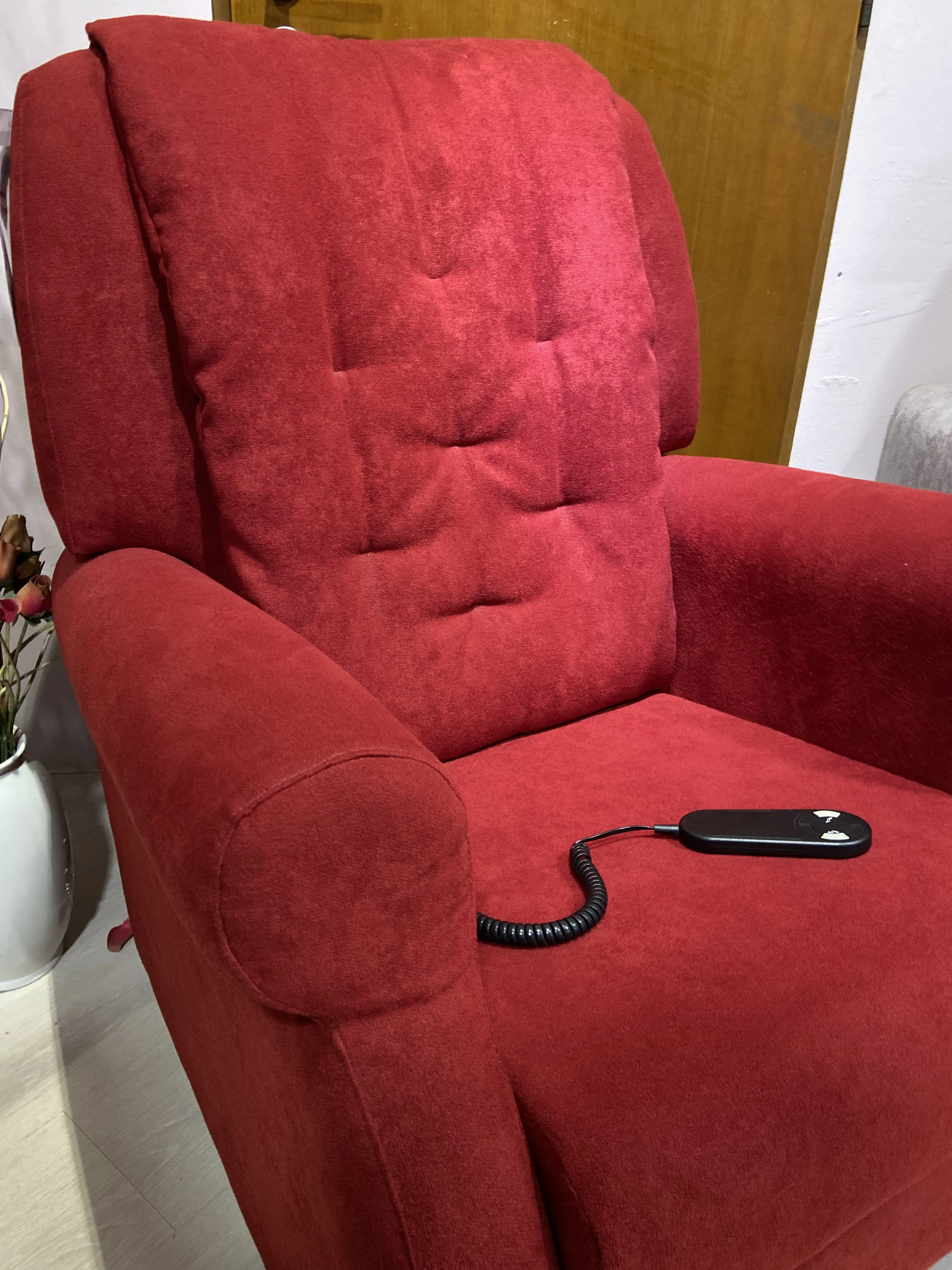 Outlet - Poltrona Red con telecomando