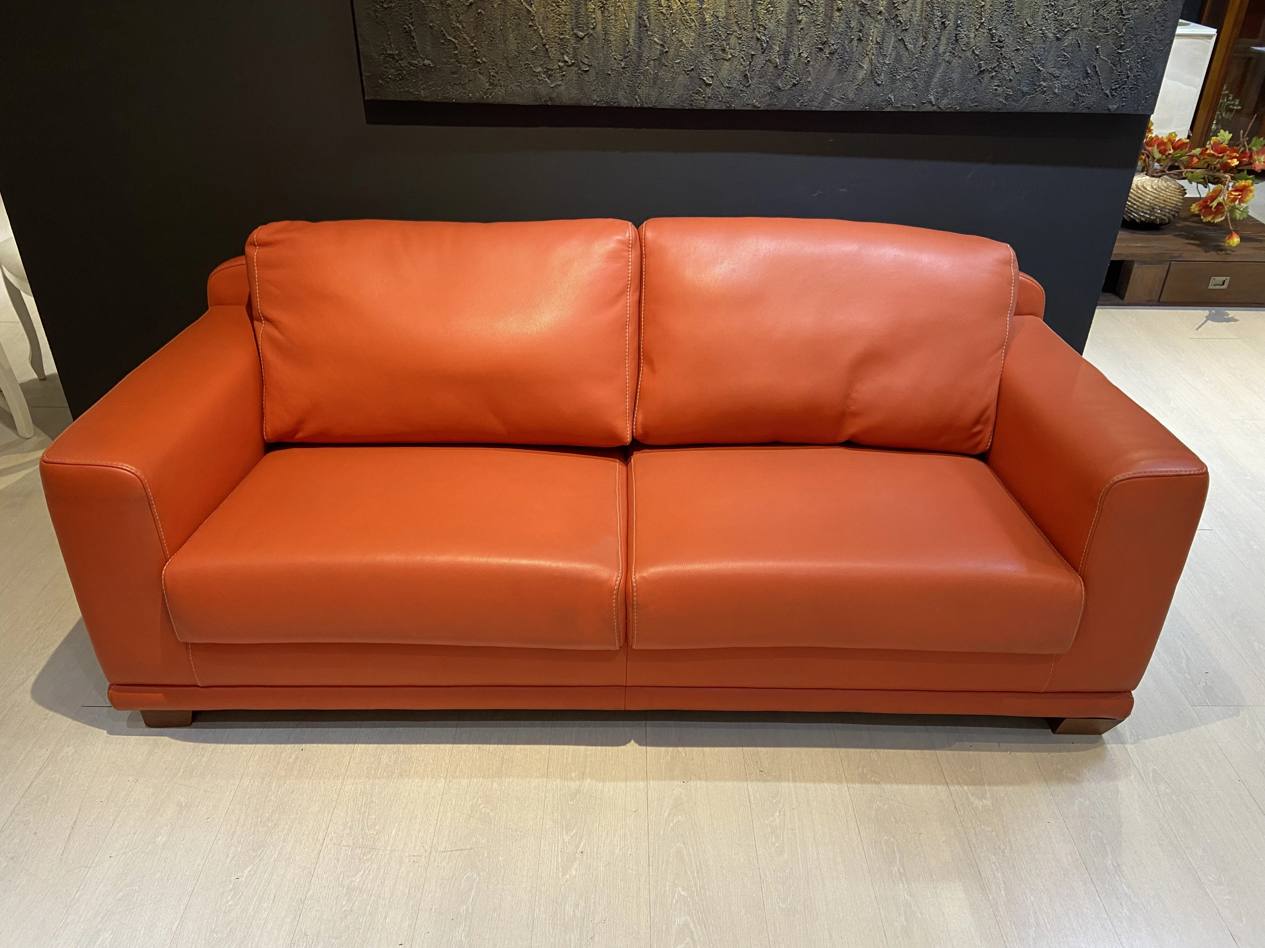 Outlet - Coppia Divani in Pelle Arancio