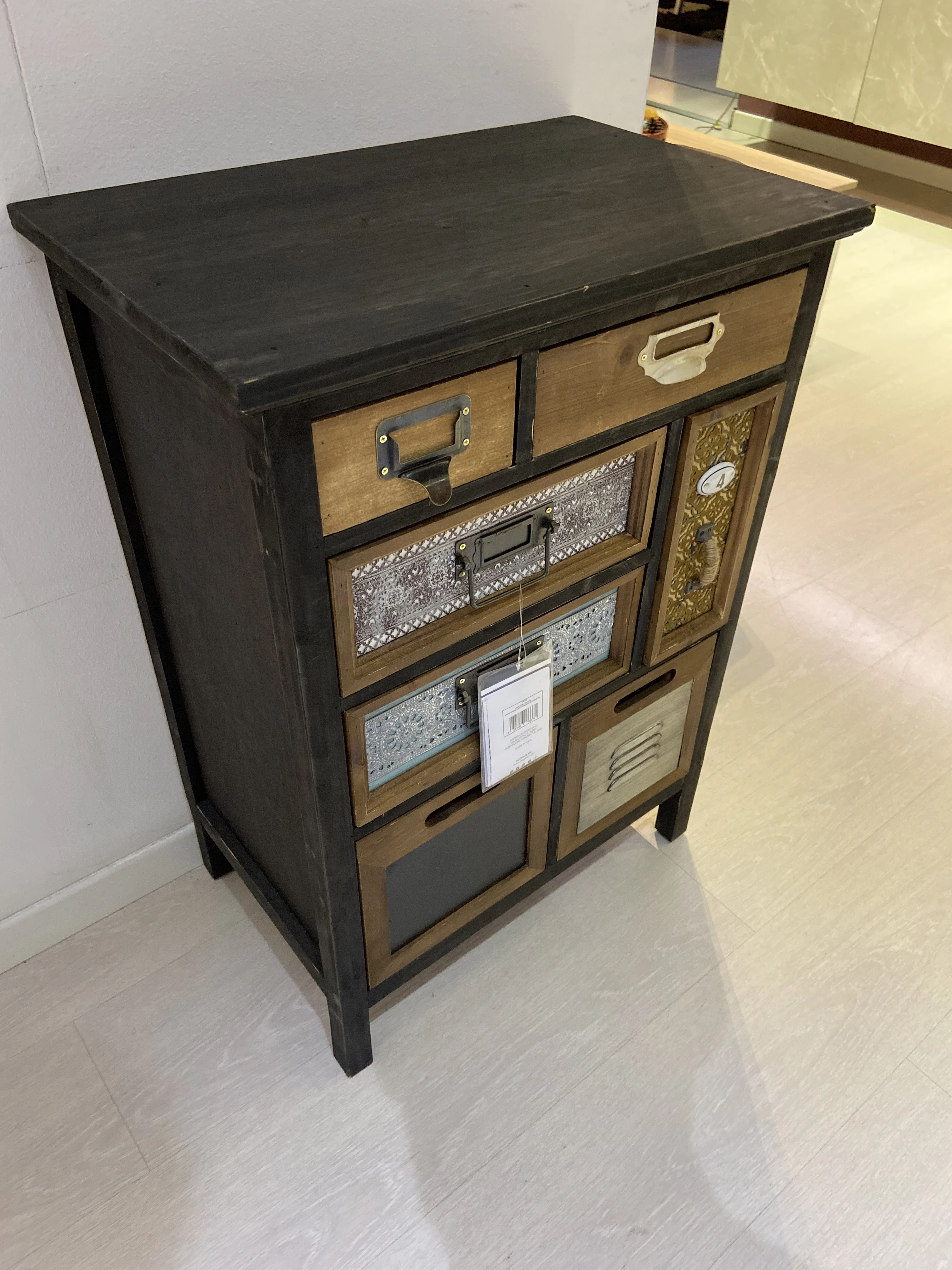 Cassettiera Sixtem