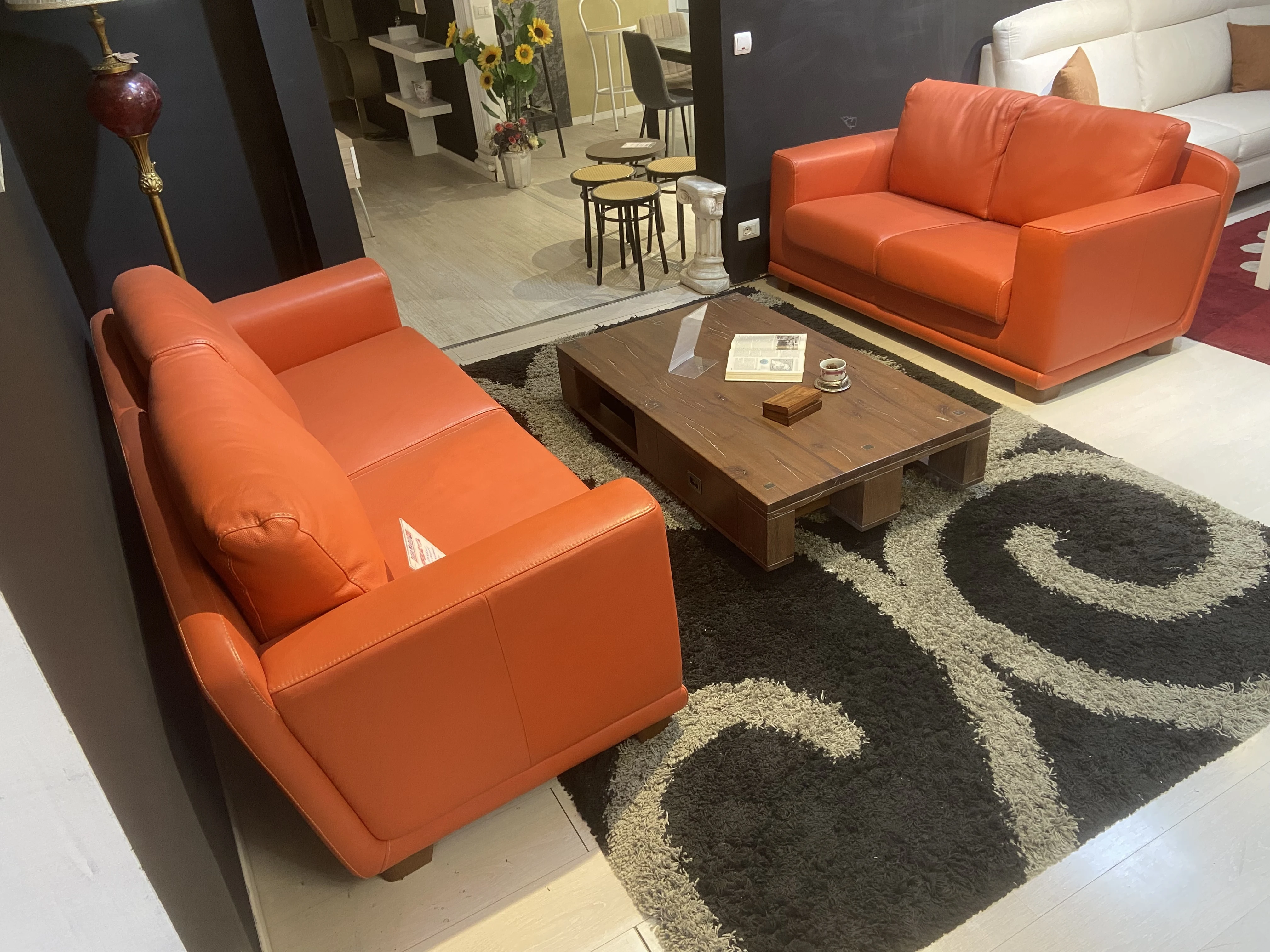 Outlet - Coppia Divani in Pelle Arancio